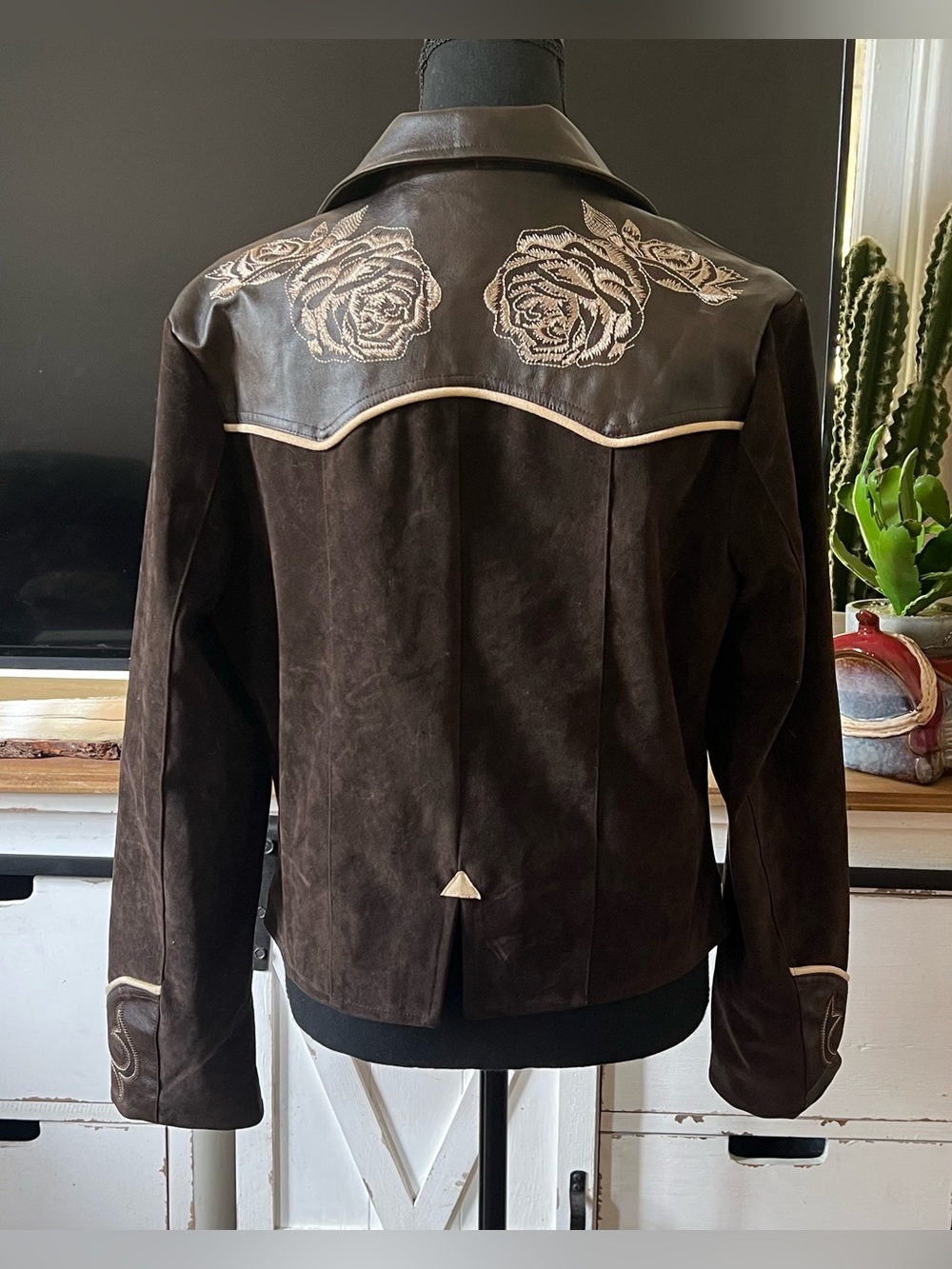 Bella Rosa Jacket - Rodeo Quincy - New with Tags - Picture 4 of 14